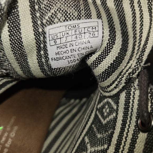 TOMS Dark Gray Suede Comfort Wedge Booties Shoes Women’s Size 9 Fall Boots - Picture 5 of 10